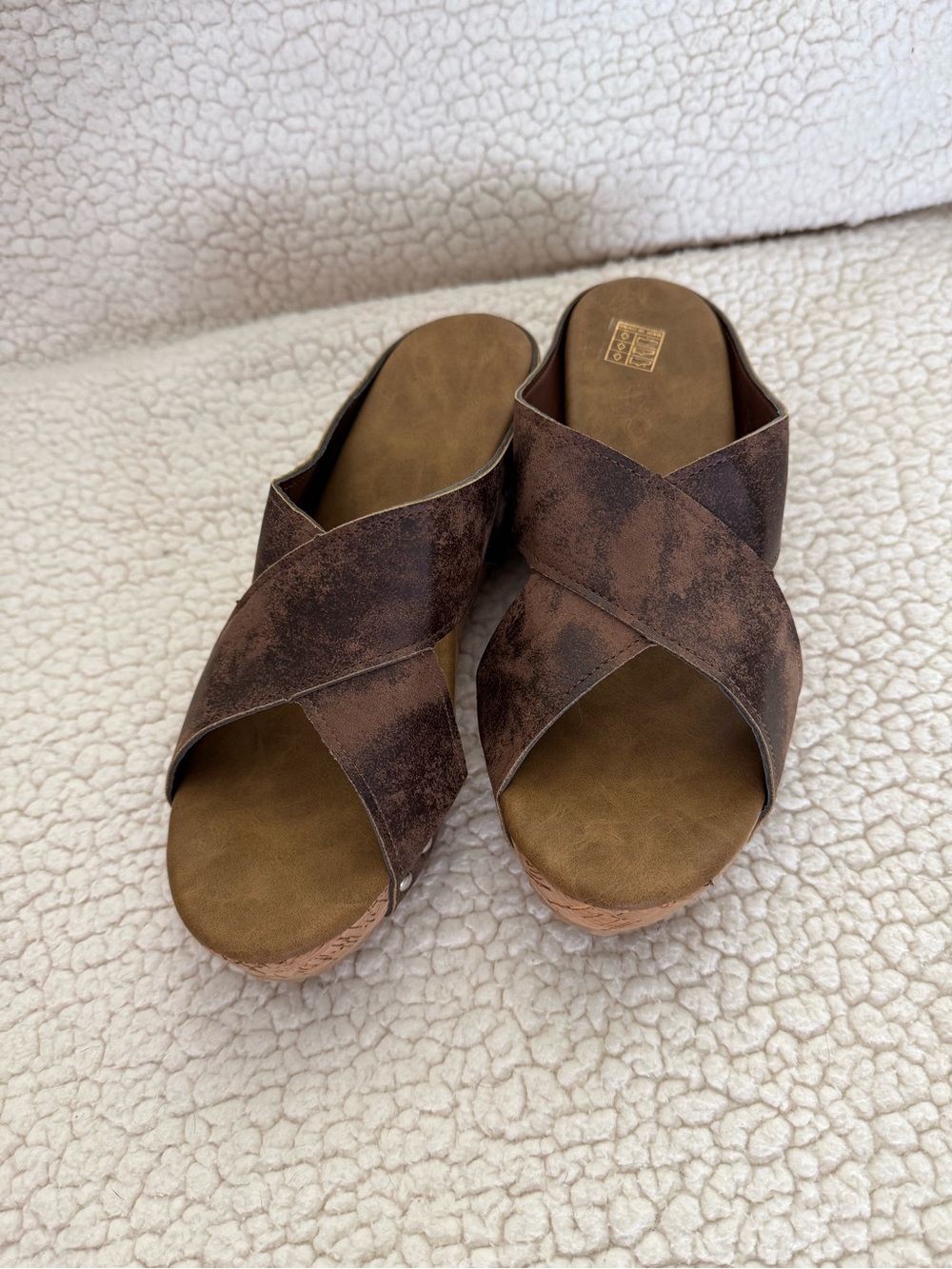 SHEIN Brown Crisscross Slide Sandals